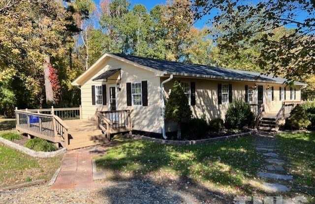 225 Tinnin Road - 225 Tinnin Road, Efland, NC 27243