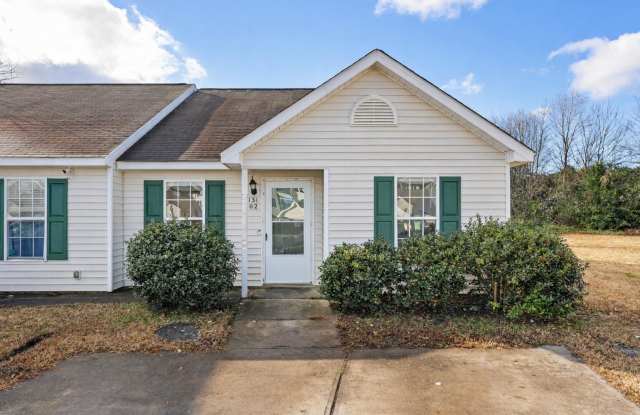 Updated 3 Bedroom 2 Bathroom close to Downtown Raleigh! Available NOW photos photos