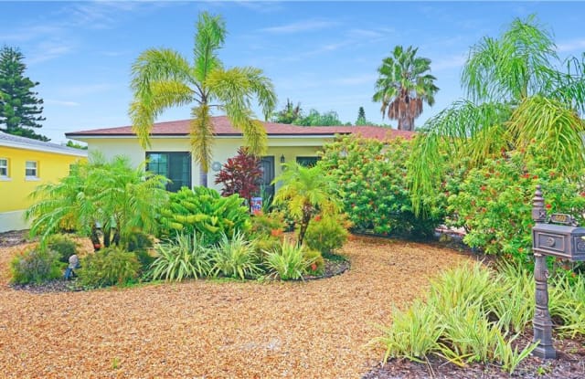 440 80TH AVENUE - 440 80th Avenue, St. Pete Beach, FL 33706