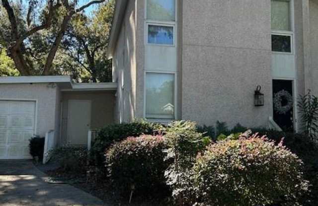 231 Menendez Ave, St Simons Island, GA 31522 photos photos