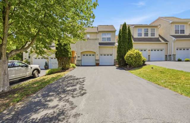 Luxury Furnished Townhome with Over 3,700 Sq Ft in West Chester School District photos photos