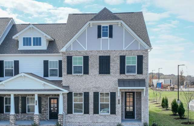 **BE THE LUCKY ONE TO LIVE IN THIS 2022-BUILT UPSCALE END-UNIT TOWNHOME WALKABLE TO POOL AND CLUBHOUSE** - 730 Hahn Court, Lebanon, TN 37087 **BE THE LUCKY ONE TO LIVE IN THIS 2022-BUILT UPSCALE END-UNIT TOWNHOME WALKABLE TO POOL AND CLUBHOUSE** - 730 Hahn Court, Lebanon, TN 37087
