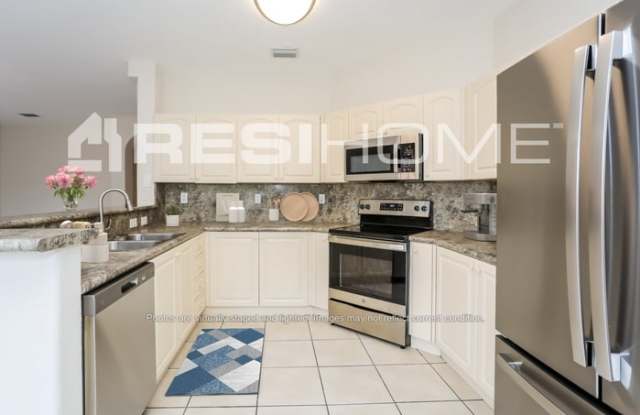 15554 Southwest 41st Terrace Gallery 4