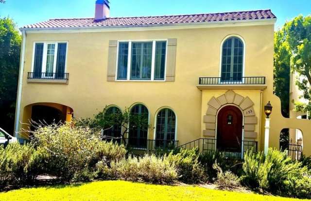 153 N Irving Blvd photos photos