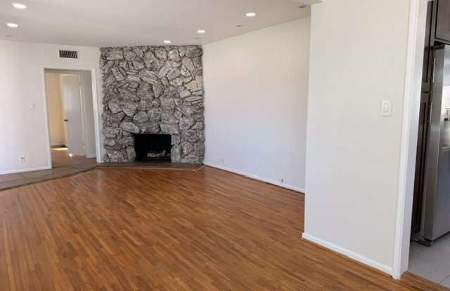 2271 230th Street Gallery 4