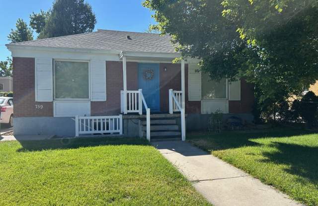 761 N 440 W photos photos
