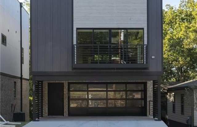 207  W Lafayette  ST photos photos