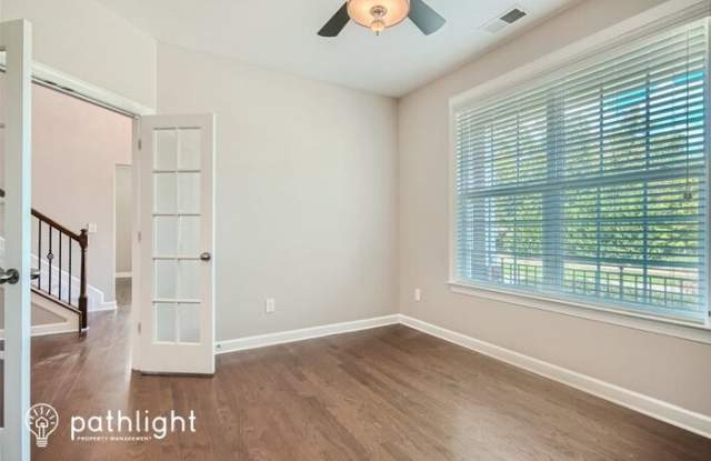 1104 Brough Hall Drive Gallery 3