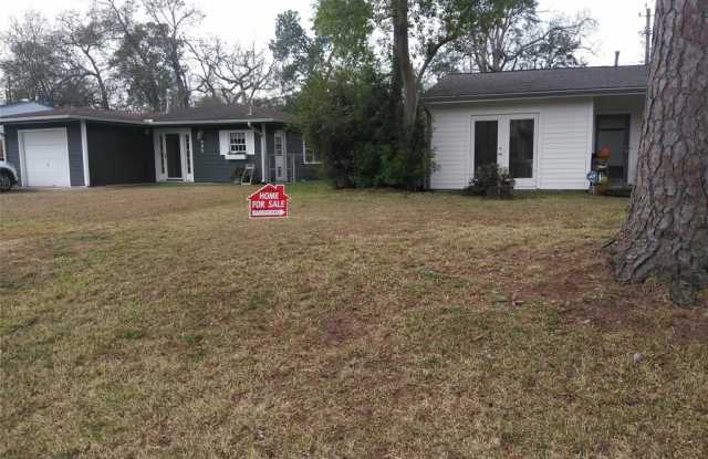 939 Gardenia Drive Gallery 3