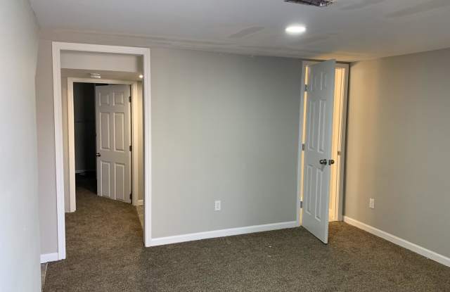 4004 East 123 Terrace - B Gallery 3