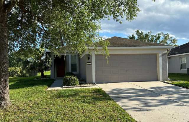 Spacious 3 bedroom home with view of pond in backyard - 9772 50th Street Circle East, Manatee County, FL 34219 Spacious 3 bedroom home with view of pond in backyard - 9772 50th Street Circle East, Manatee County, FL 34219