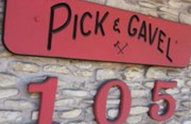 Live Close. Live Easy. Welcome to Pick  Gavel. photos photos