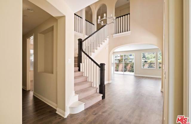 5929 Spelthorne Ln Gallery 3