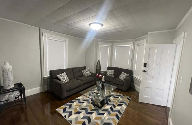 81 Kirtland Street Gallery 2
