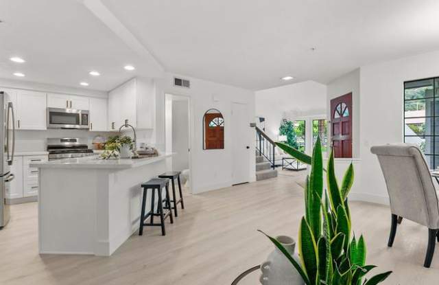 1630 Dimas Court Gallery 3
