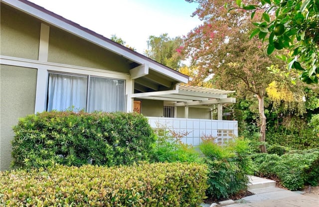 132 Avenida Majorca - 132 Avenida Majorca, Laguna Woods, CA 92637
