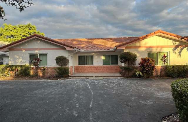 3751 NW 115th Ave photos photos