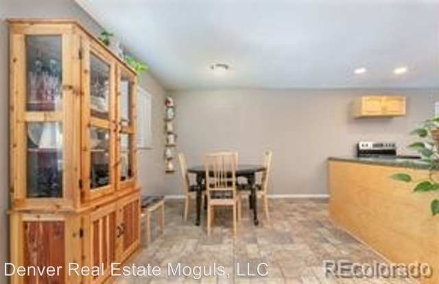 9411 Rose Court Gallery 4