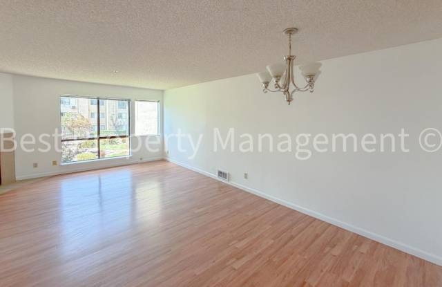 Perfect Shape Adobe Hills condo next to Fremont Bart. Gallery 1
