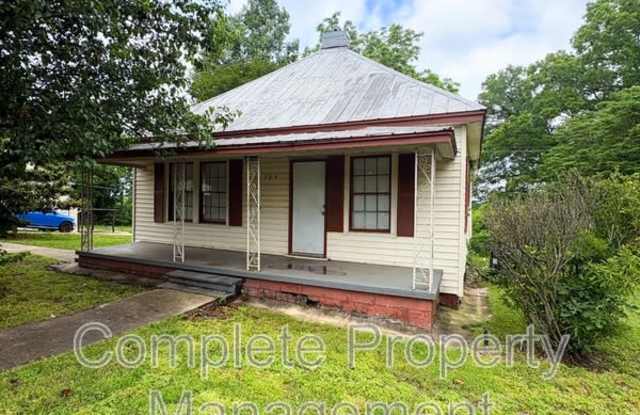704 Avenue I photos photos