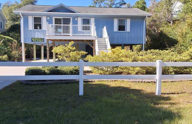 Beautiful home in Emerald Isle. - 133 Doe Drive, Emerald Isle, NC 28594