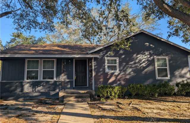 4110 Lowman Street photos photos