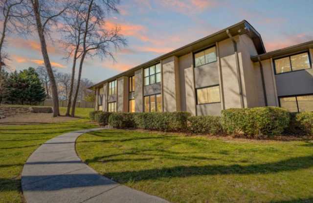 1510 Dresden Drive Gallery 2