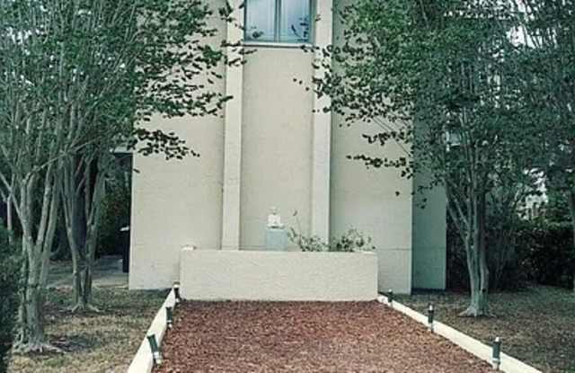 2517 South Parkview Street Gallery 3