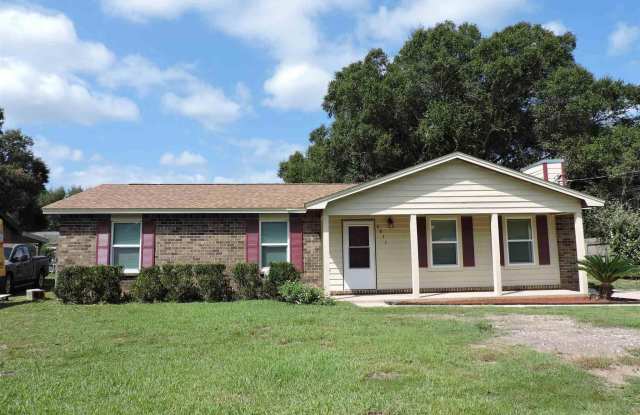 6611 Bellview Pines Pl - 6611 Bellview Pines Place, Bellview, FL 32526