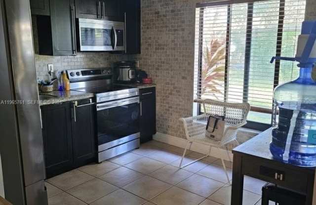 7509 SW 26TH CT #5 DAVIE, FL 33314 photos photos