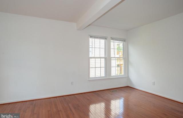6388 STAGG CT Gallery 2