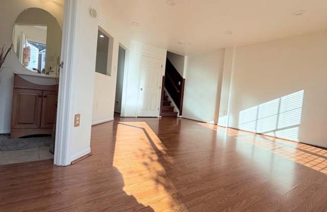 5707 DUKE Court Gallery 4