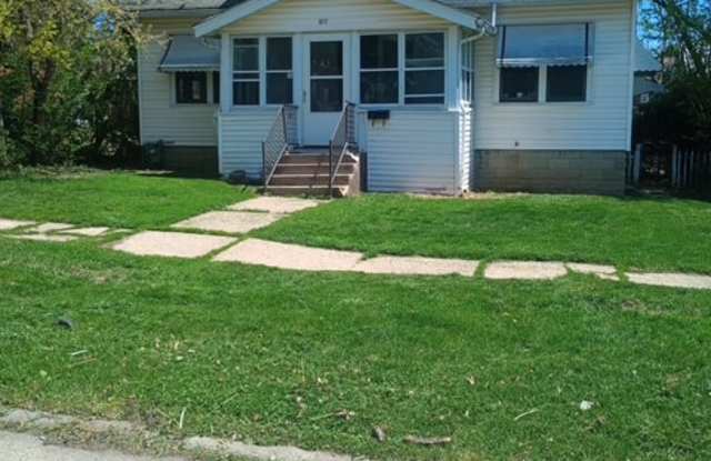 107 N Rockford Ave photos photos