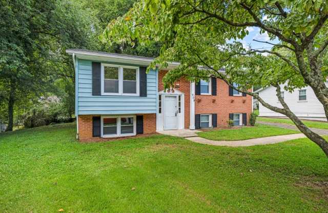 Available now! UDPATED 3 bed 2 bath home in Severna Park Gallery 3