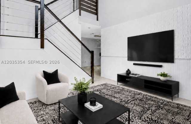 102 Riverwalk Cir Gallery 4