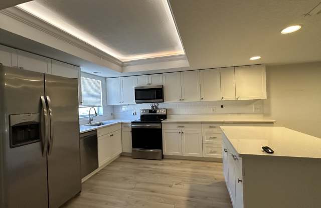 255 Capri Cir S Gallery 1
