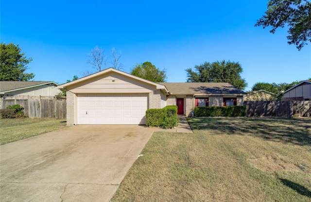 1905 San Saba Lane - 1905 San Saba Lane, Arlington, TX 76006