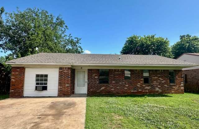 3 Bedroom and 1.5 Bathroom Home in Tecumseh photos photos