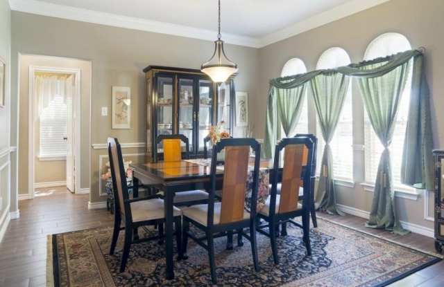 213 Longview Court Gallery 3