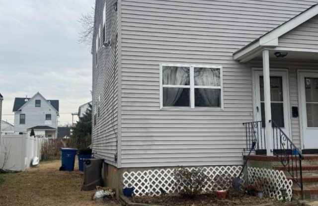 712 Drake Ave photos photos