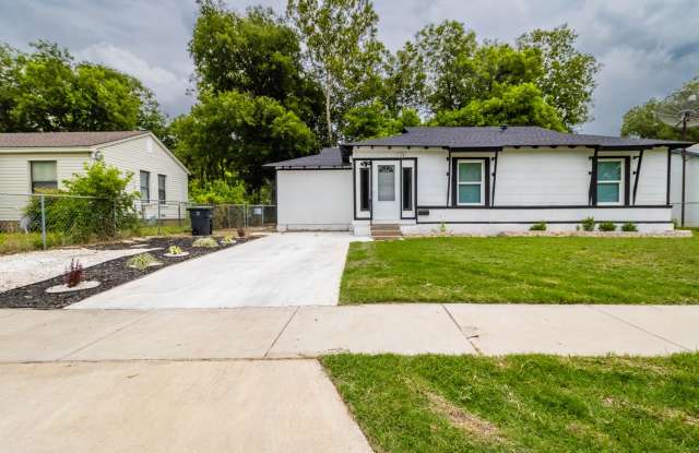 4 bedroom/2 bath House - $1250 Gallery 4