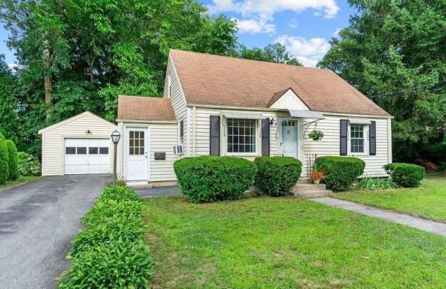 52 Holden Street - 52 Holden Street, Warwick, RI 02889