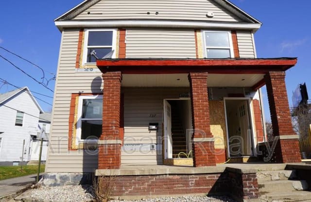 735 1st St NW - 735 1st Street Northwest, Grand Rapids, MI 49504