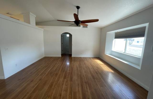 3011 Curtis Dr Gallery 4