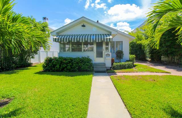** GORDON DRIVE FULLY REMODELED COTTAGE FOR SEASON ** 2/2 ** BLOCK AND HALF FROM THE BEACH ** LUXURY ** photos photos