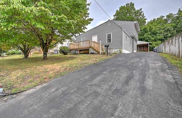 4 Bedrooms 3 Baths Bristol TN photos photos