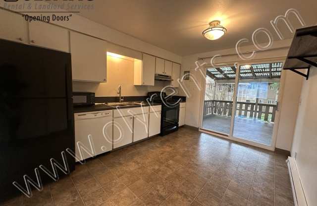 2300 9th Ave SW Unit A6 - 2300 9th Avenue Southwest, Olympia, WA 98502