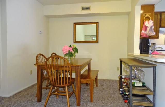 1806 SOCIETY PLACE Gallery 4
