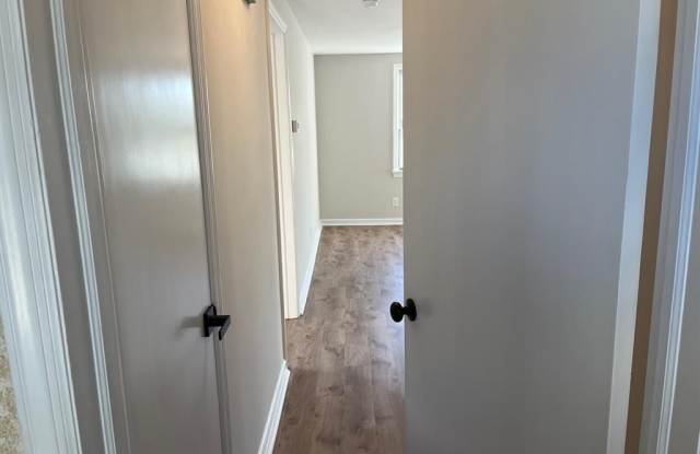 34 Wagner Place Gallery 2