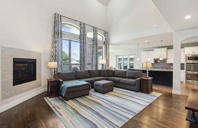 2107 Grassland Drive Gallery 3